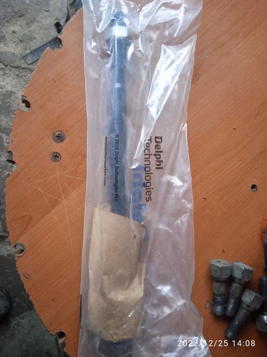 Продам рулевую тягу на форд сіера, скорпіо