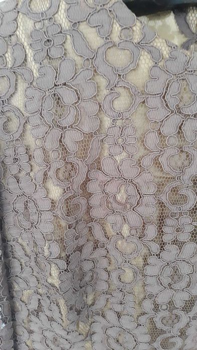 Vestido de renda muito antiga