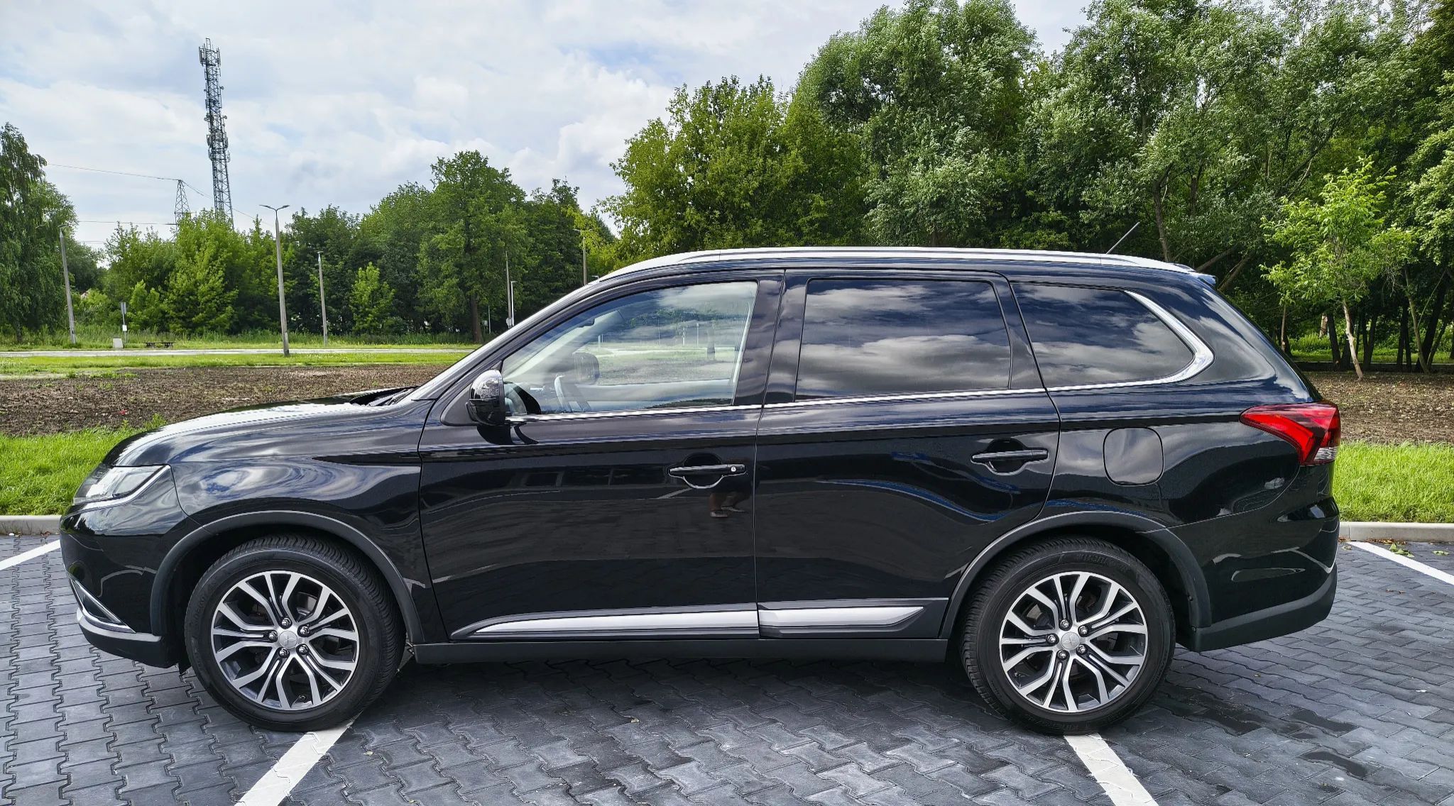 Mitsubishi Outlander Mitsubishi Outlander 3 Automat 4X4