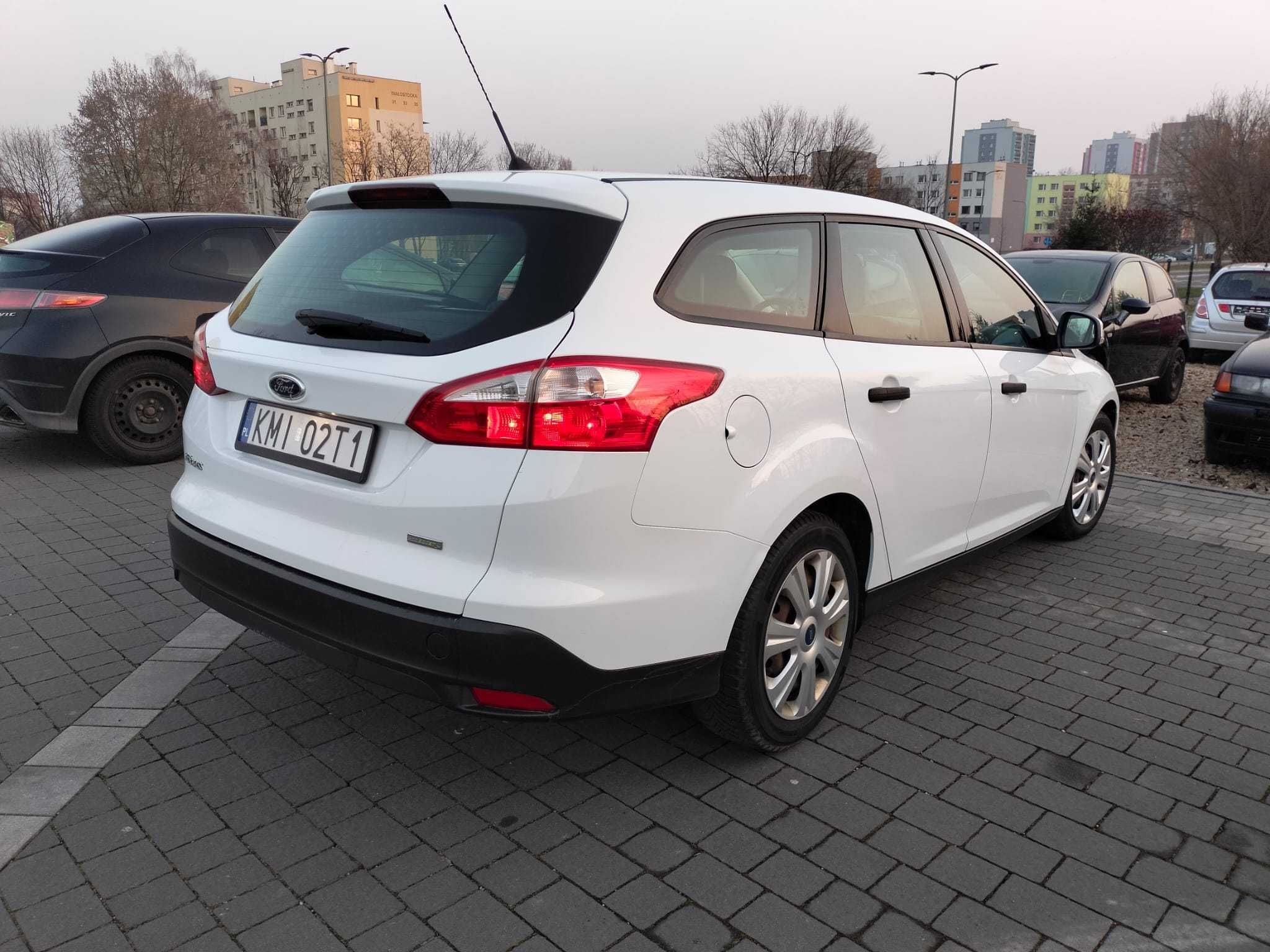 Ford Focus 2014 benzyna 129 tys przebiegu bezwypadkowy idealny