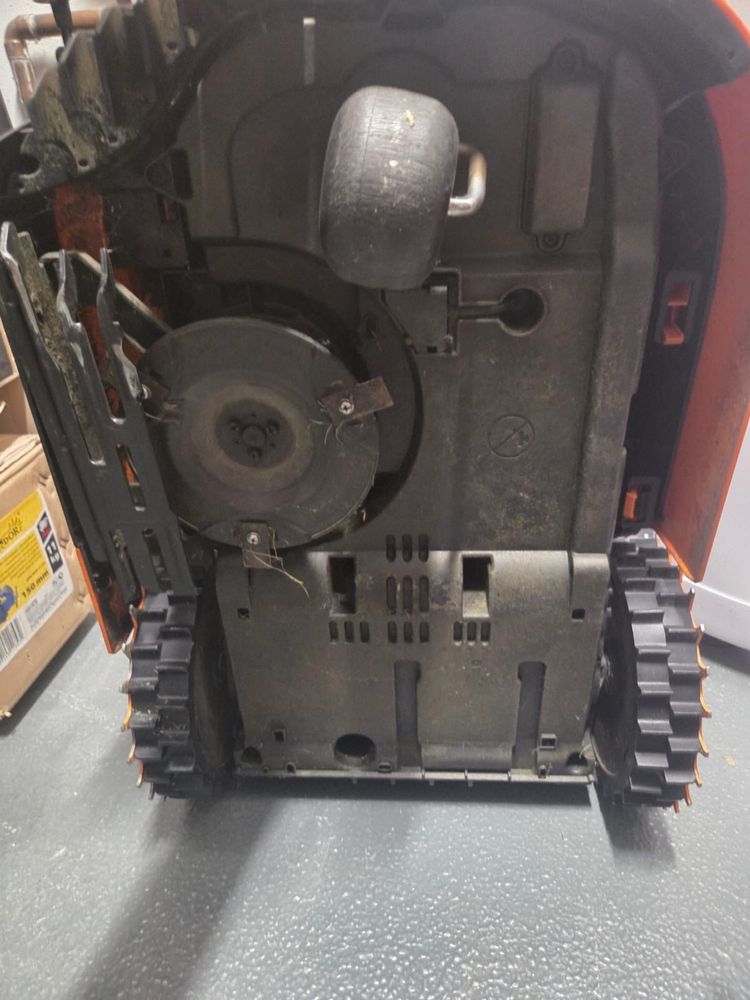 Robot koszący WORX Landroid M700m2 WR142E