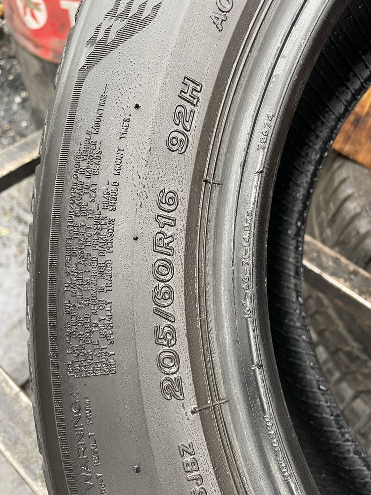 Шини бу 205/60 r16 літо Bridgestone