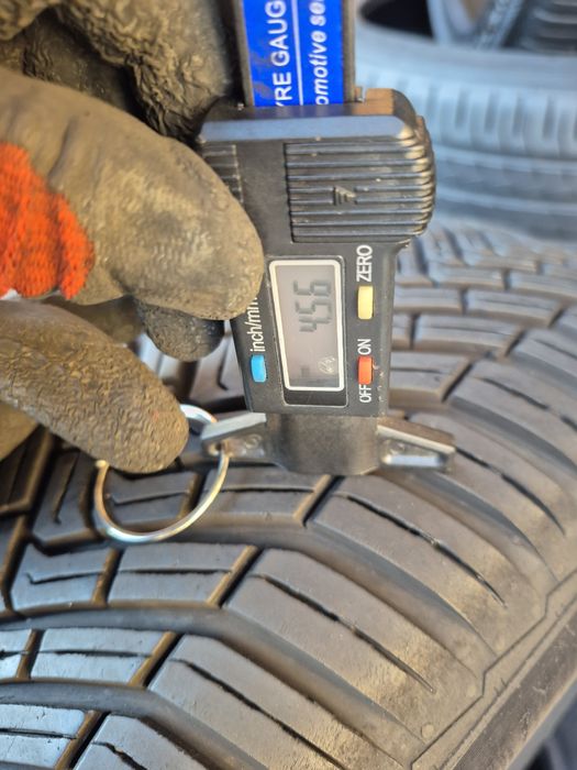 Opony Zima Continental  195/ 65 r15  2 sztuki
