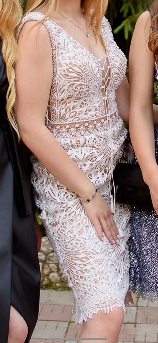 Вечірня сукня, випускна сукня