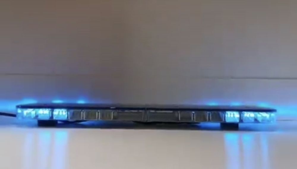 Luz de emergência azul e sirene