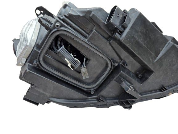 Mercedes A W176 prawa lampa reflektor LED High Performance