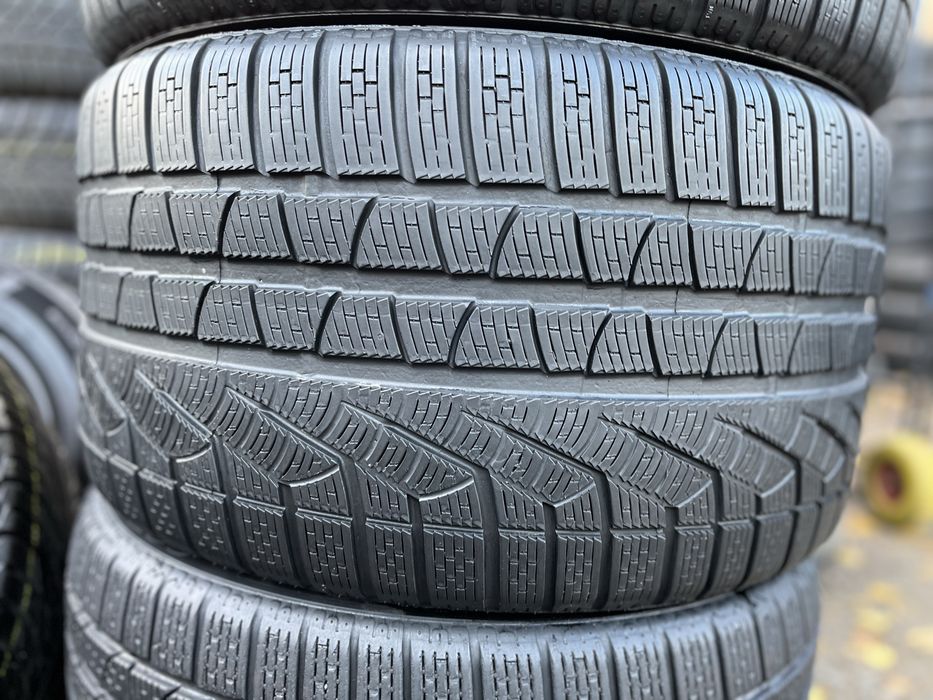 245/35/R20 295/30/R20 (зима ) Різноширокі Pirelli SottoZero