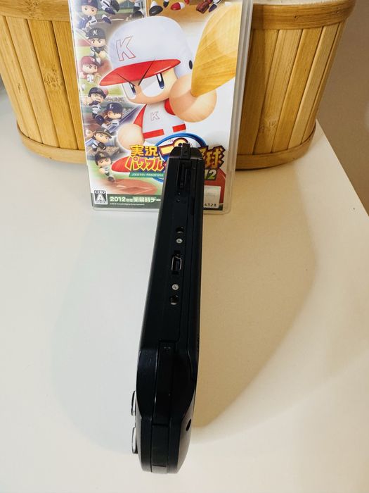 Konsola Sony PSP E1004 16GB + gra + ładowarka