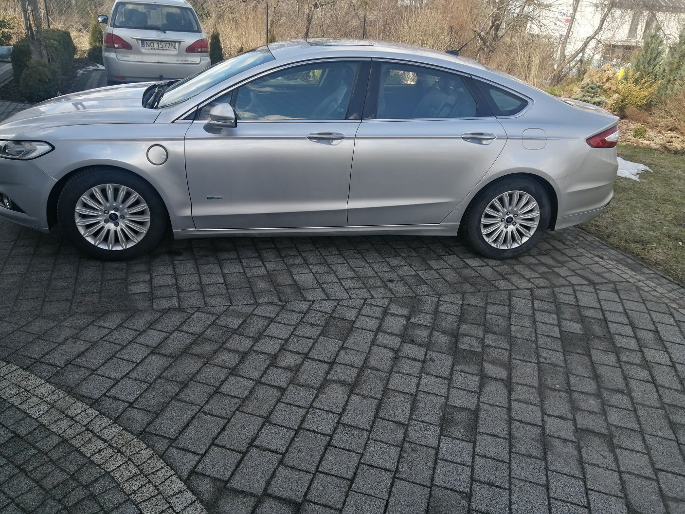 Ford fusion plagin phev hybrid 2,0