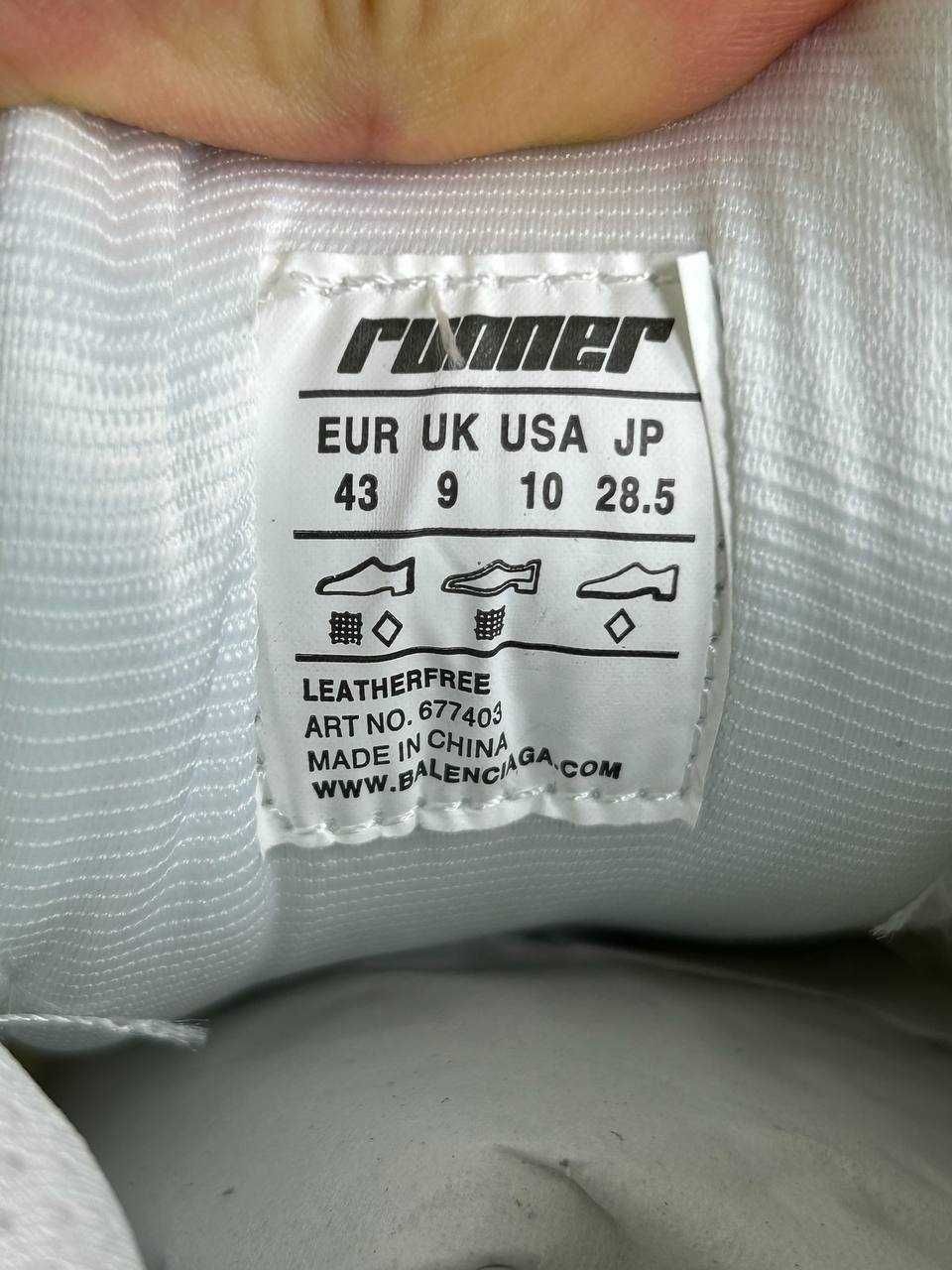 BALENCIAGA Runner graffiti кроссовки белые кеди кросівки чорні 43 40
