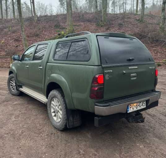 Разборка Toyota Hilux бампере передній задній