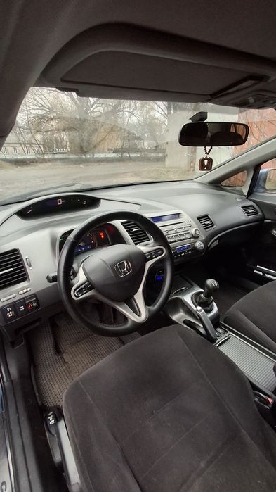 Продам HONDA civic 1.8 газ/бензин