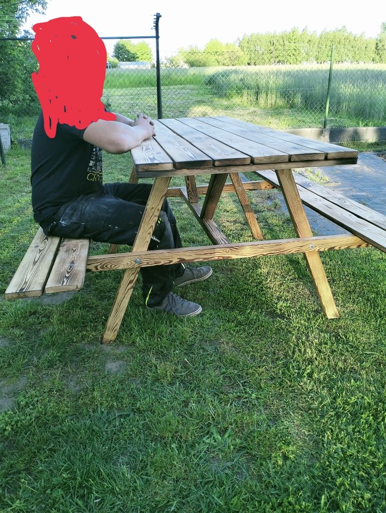Stół z ławkami 180