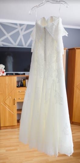 Suknia ślubna Pronovias model Dracane