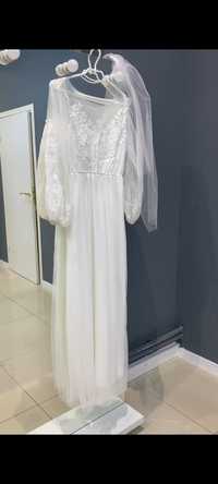 Свадебное, вечернее, белое платье