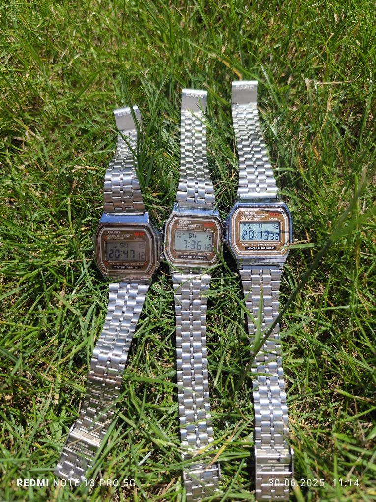 Zestaw 3 zegarków casio pomarańczowych