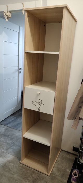 Komoda i słupek dziecięcy klupś