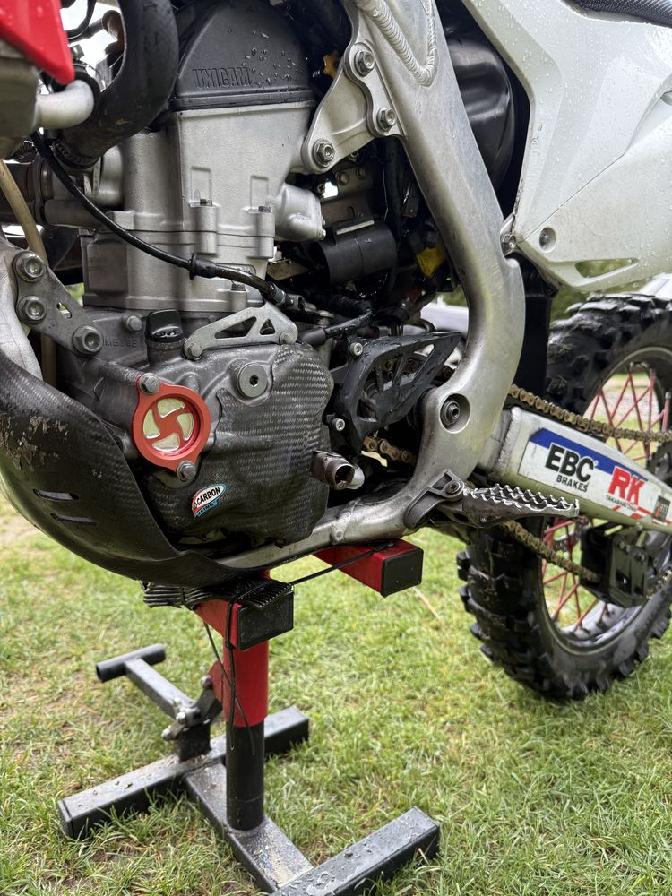 Honda CRF 250 AKRAP