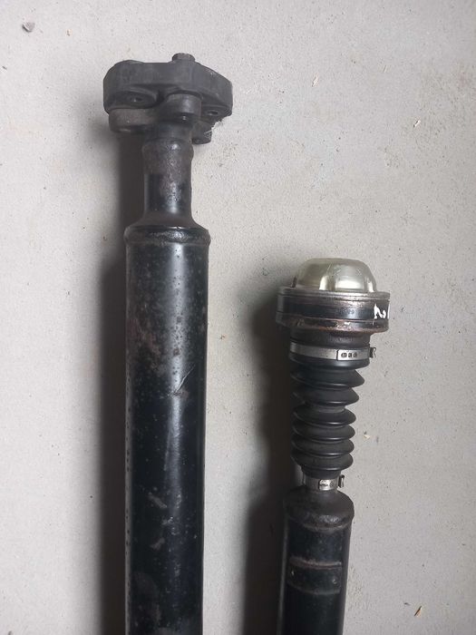 Chrysler Grand Voayager IV AWD 4x4 wał napędowy bdb stan