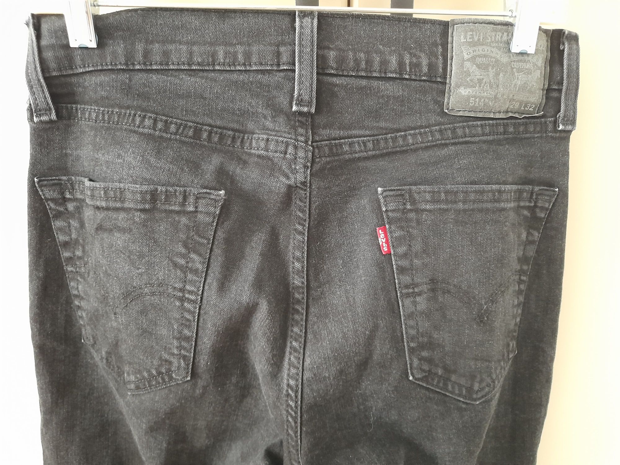 Jeansy Levis W29 L32 , 170/74A czarne oryginalne jak nowe