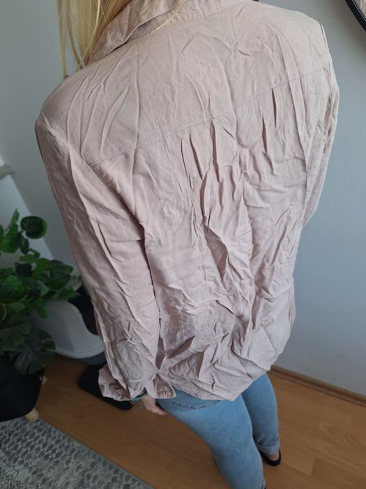 Koszula pudrowa hm 34