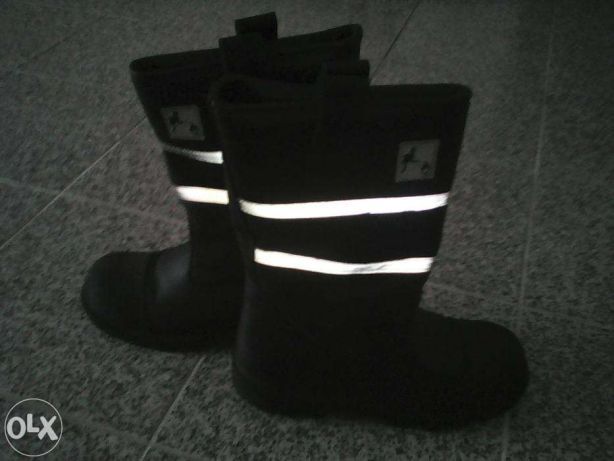 Botas biqueira de aço e contra incêndios