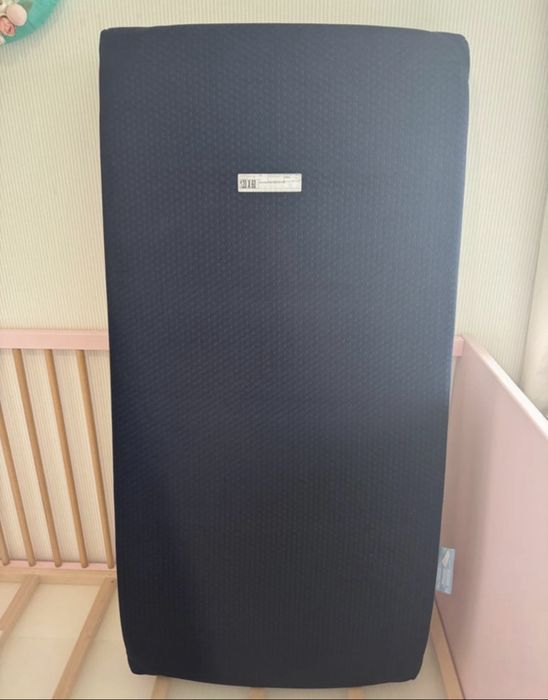 Berço ikea Myllra e colchão ecus care