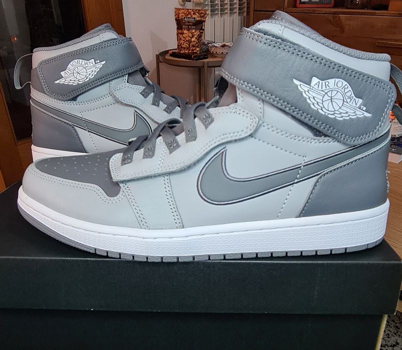 Ténis novos originais Nike AIR JORDAN 1 HI FLYEASE, 43 Europeu 27,5cm