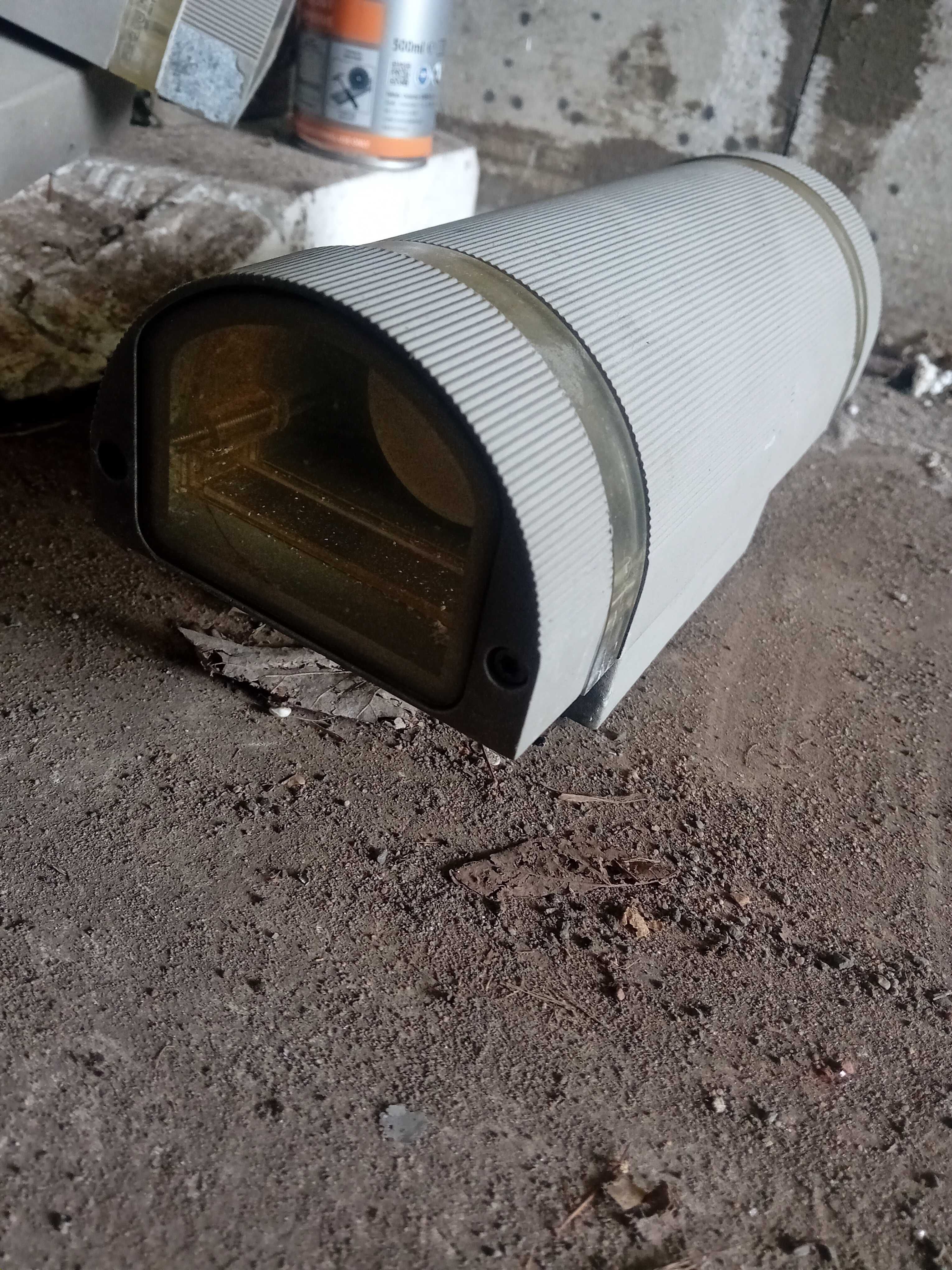 Kinkiety zewnętrzne Kanlux używane 4 sztuki