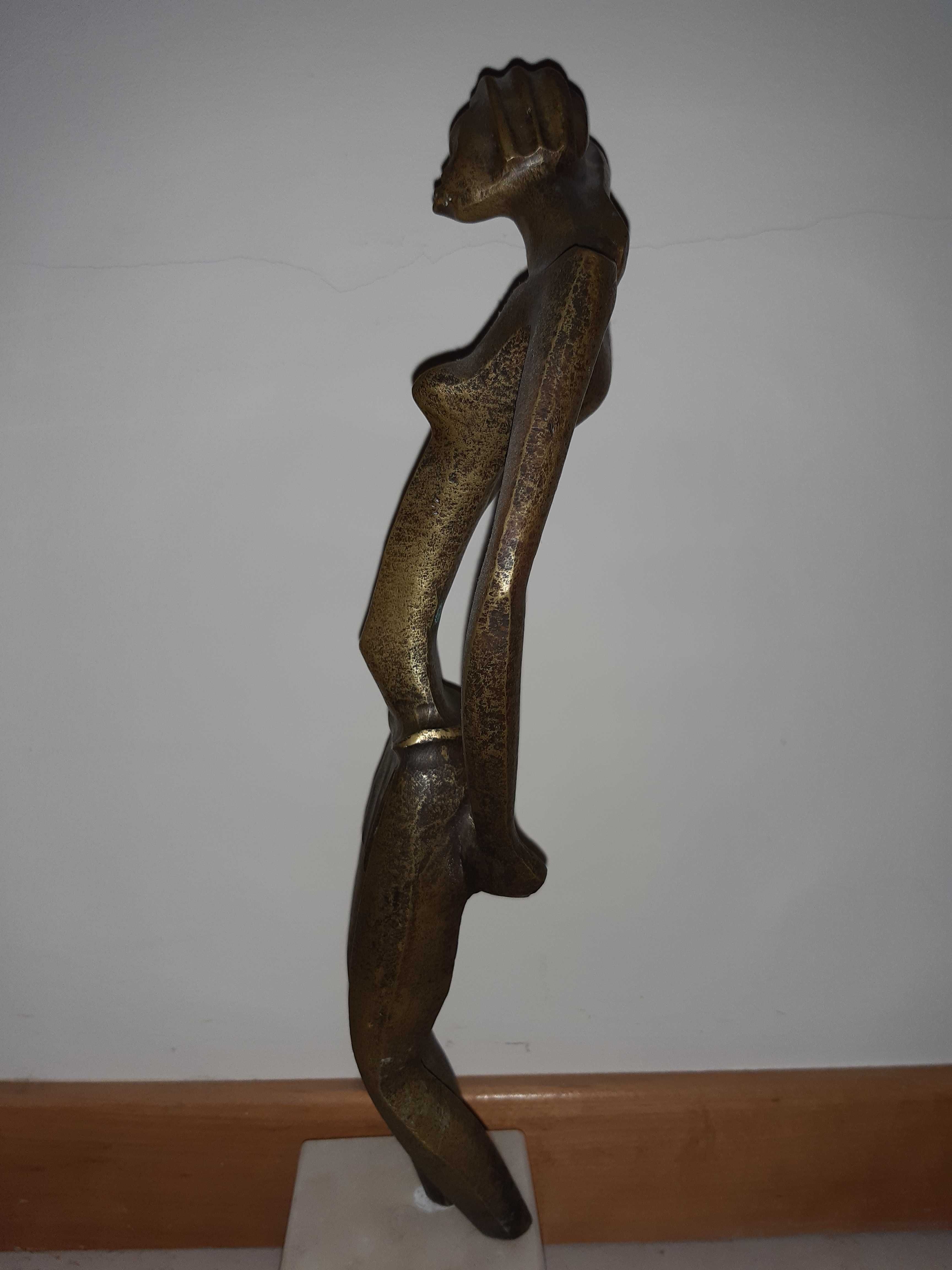 Estatueta bronze