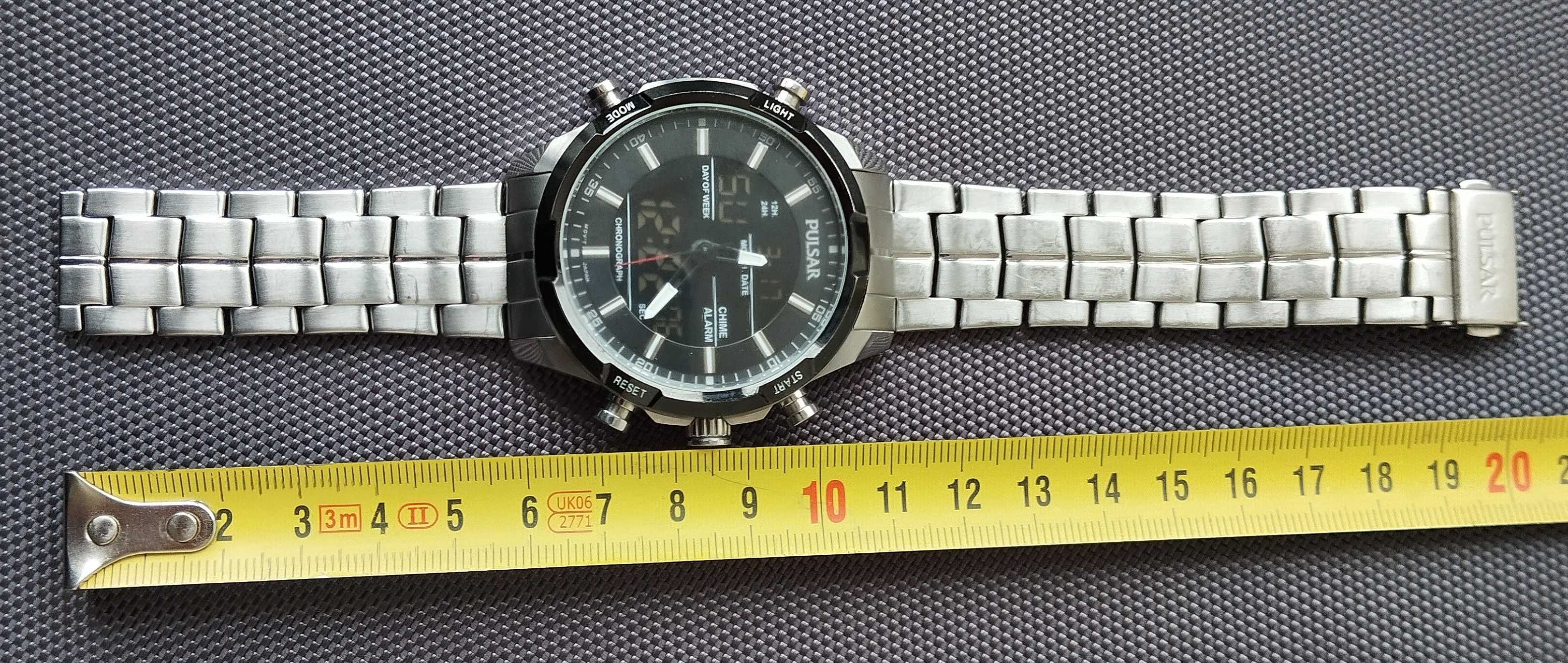 Чоловічий годинник  з браслетом Chronograph PW6003X1 від Pulsar