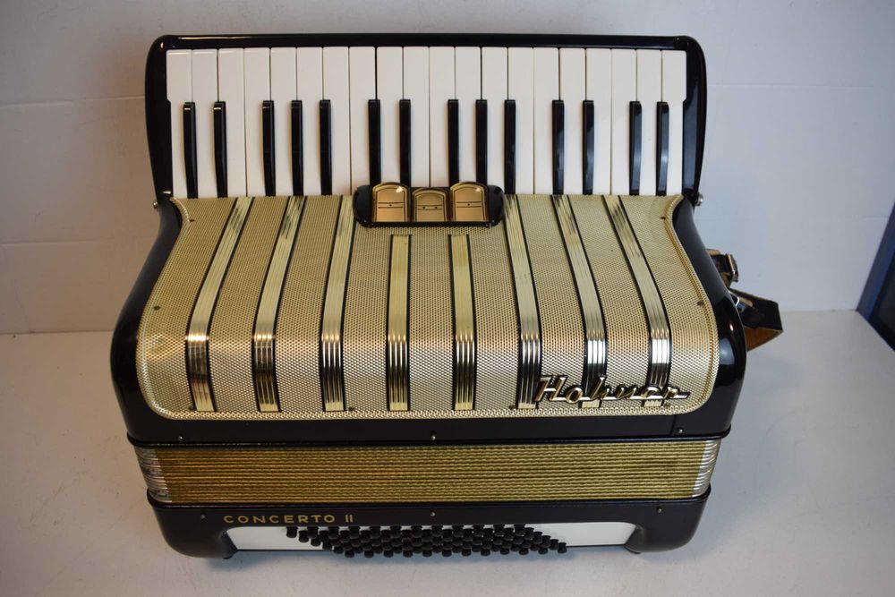 Acordea Hohner Concerto II 2 voz 72 Baixos, N . 353