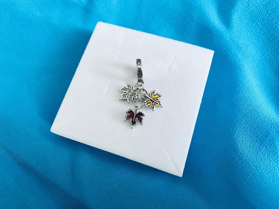 nowa delikatna zawieszka charms beads jesienne liście srebro 925