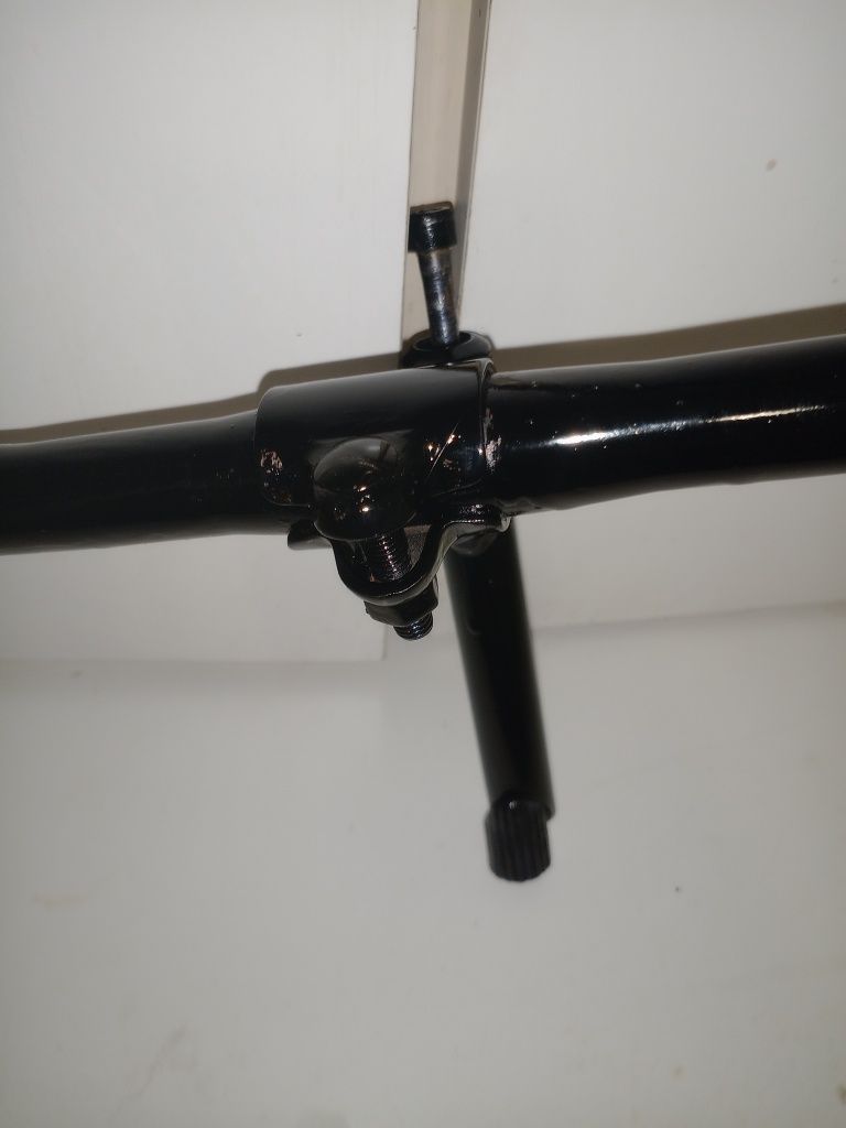 Guiador 5€de bicicleta mas tem espigão em bom estado