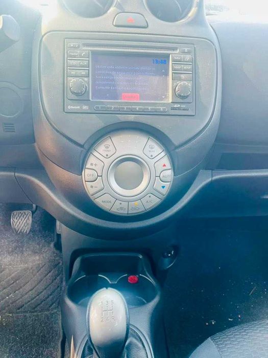 Nissan Micra Teckna 1.2cc a gasolina do ano 2011