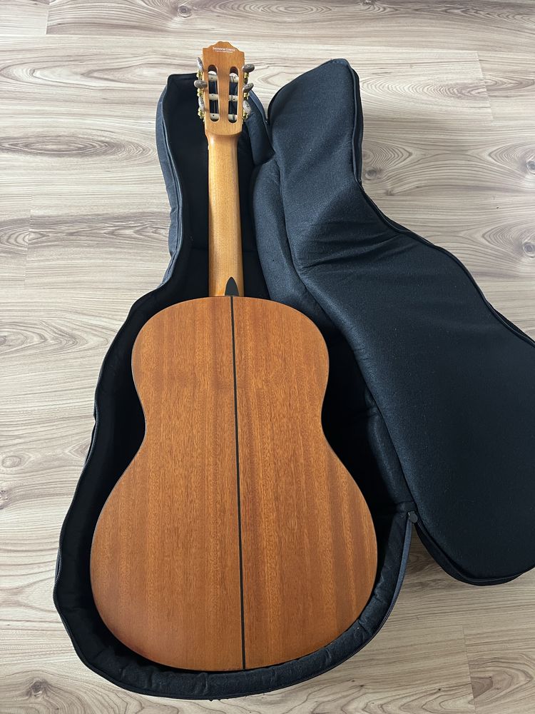 Gitara Salvador Cortez CC-20