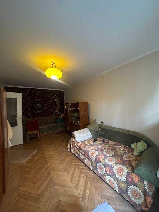 продам 1 но кім вул Яворницького 31.6 кв м чистий продаж