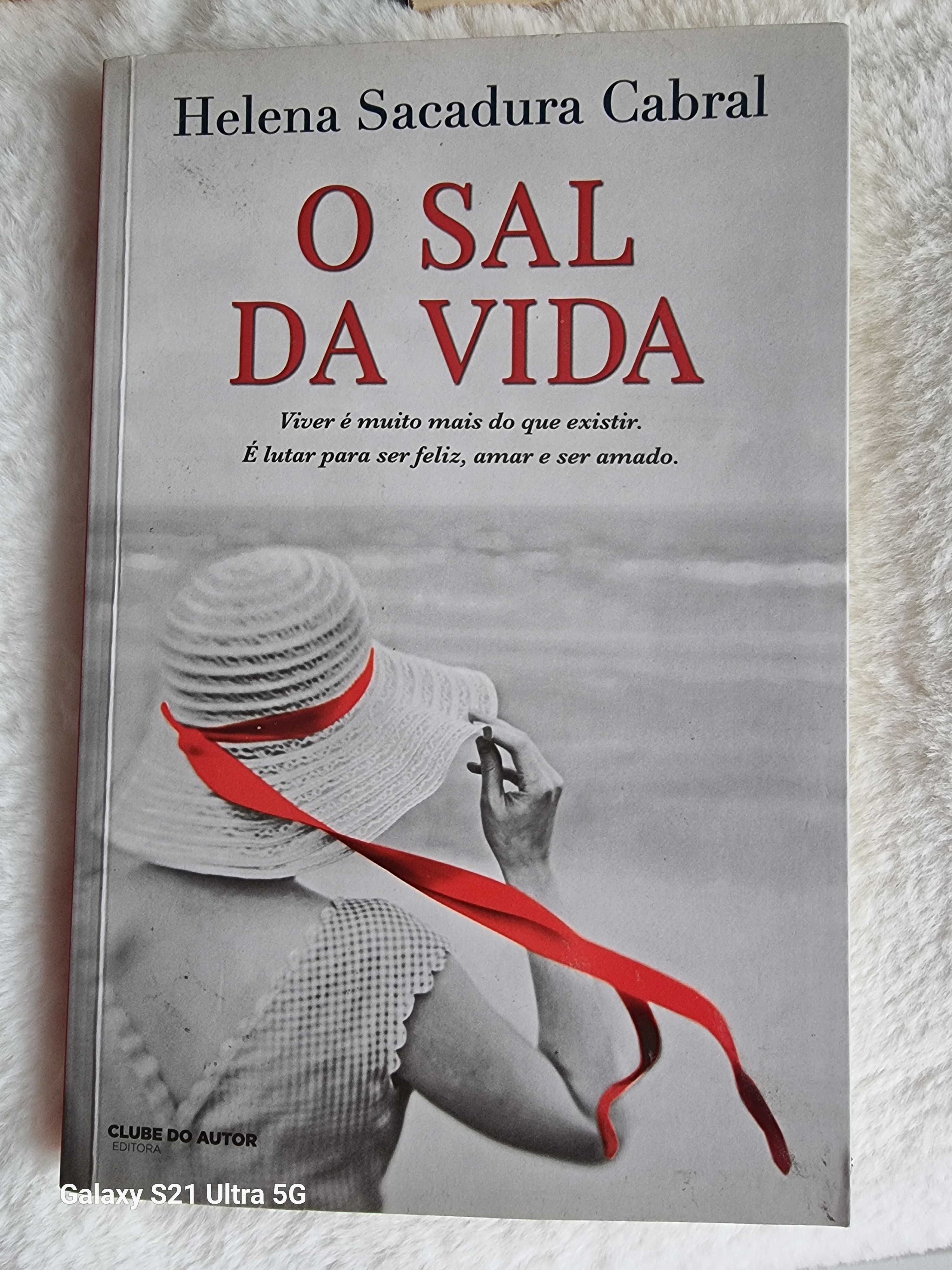 Livros em inglês e português