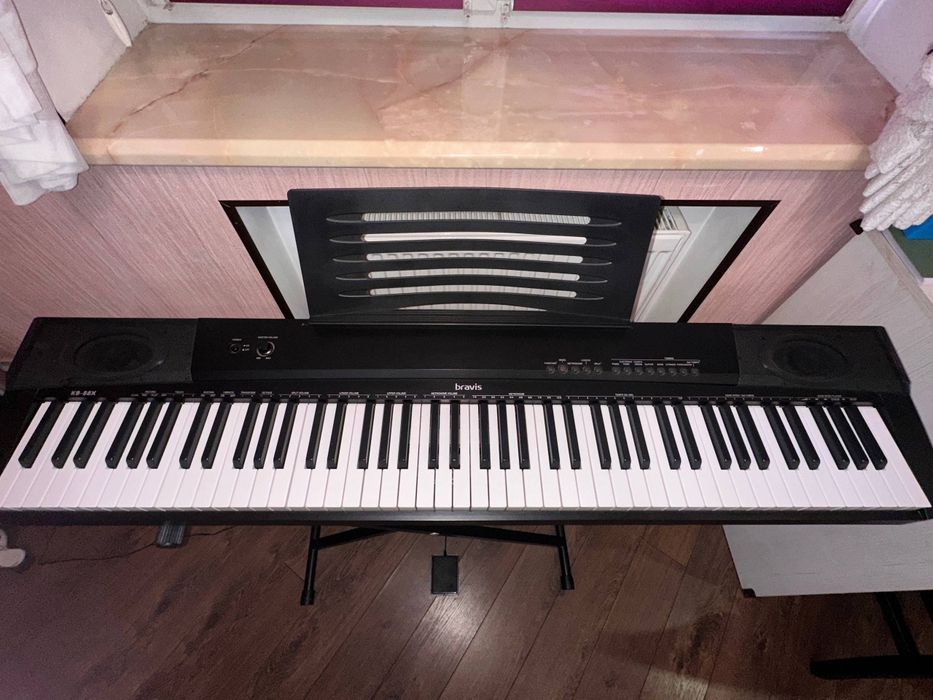 Продам цифрове піаніно