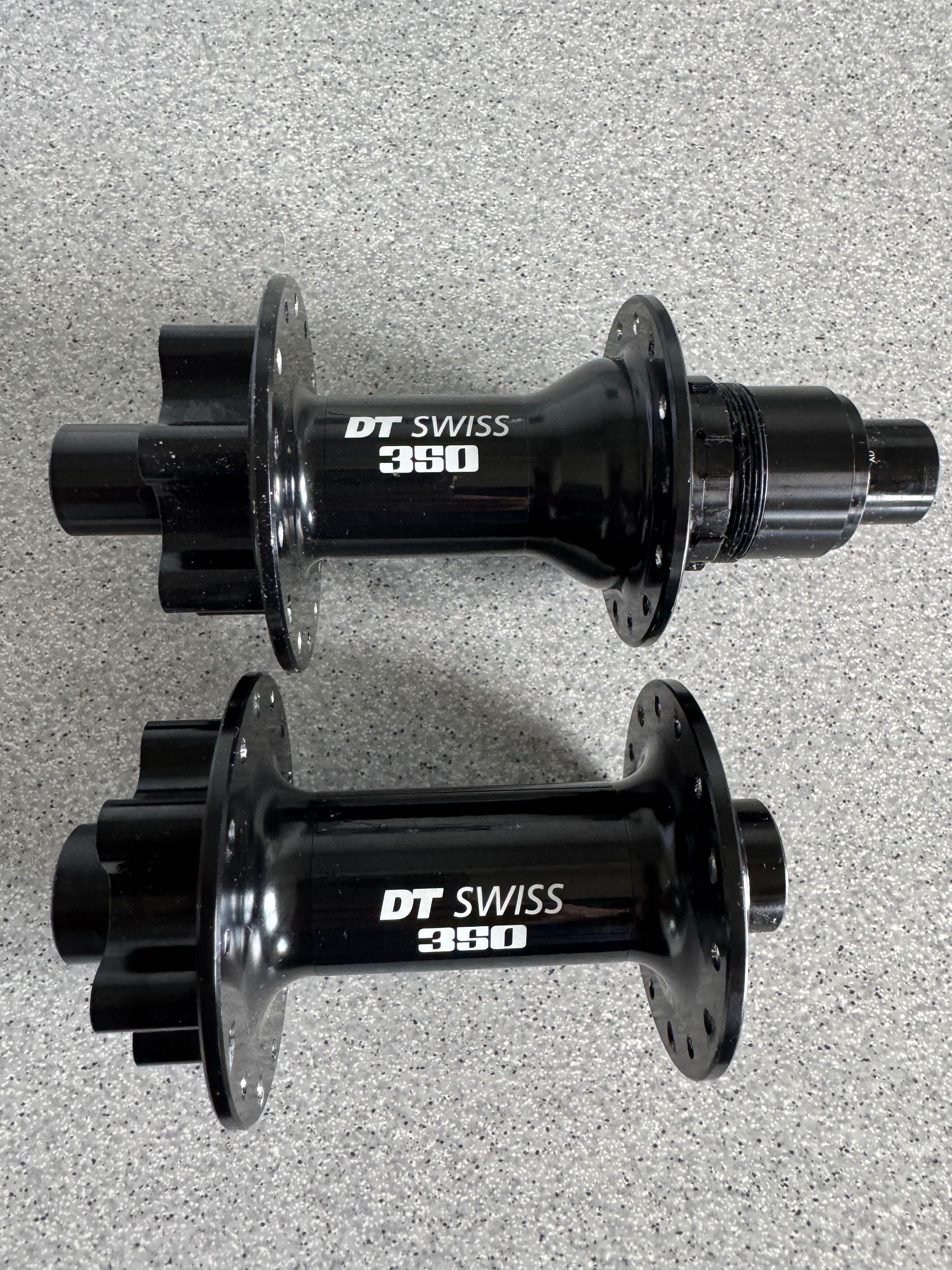 Komplet piast rowerowych DS Swiss 350 ROVAL