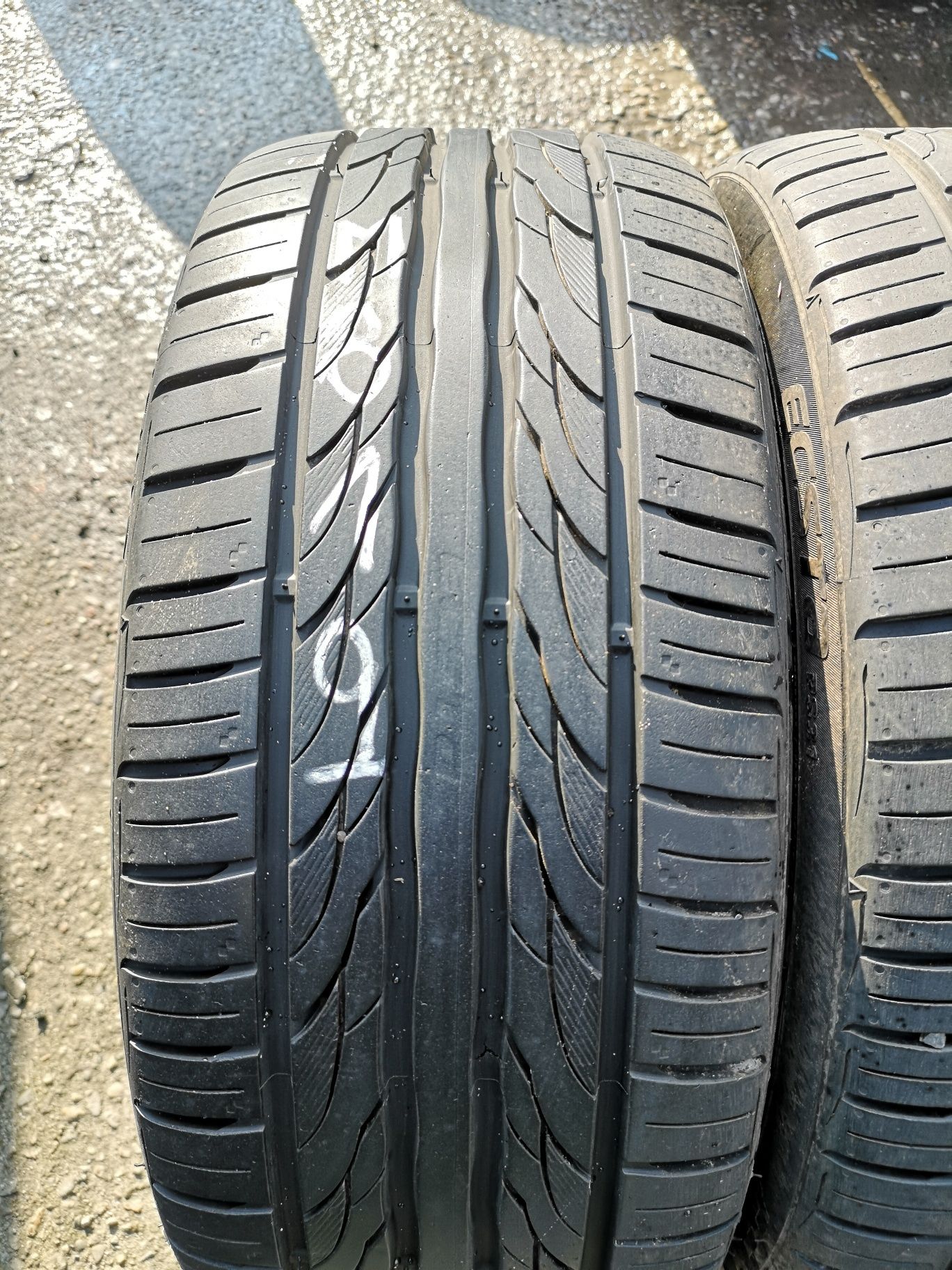 Opony letnie 215/40/17 Kumho 4szt 7,4mm