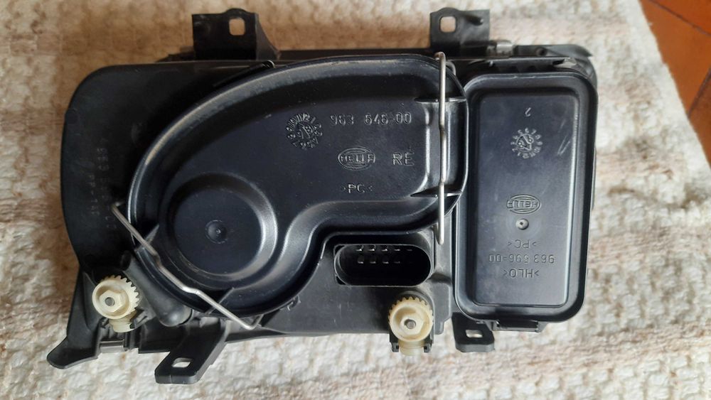 Faróis originais VW Bora 1999