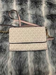 Mala Mickael Kors, Nunca foi usada