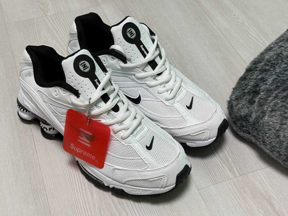 Nike shox ride 2 x supreme white / black