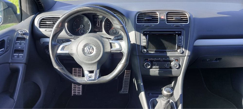 Volkswagen Golf R Line