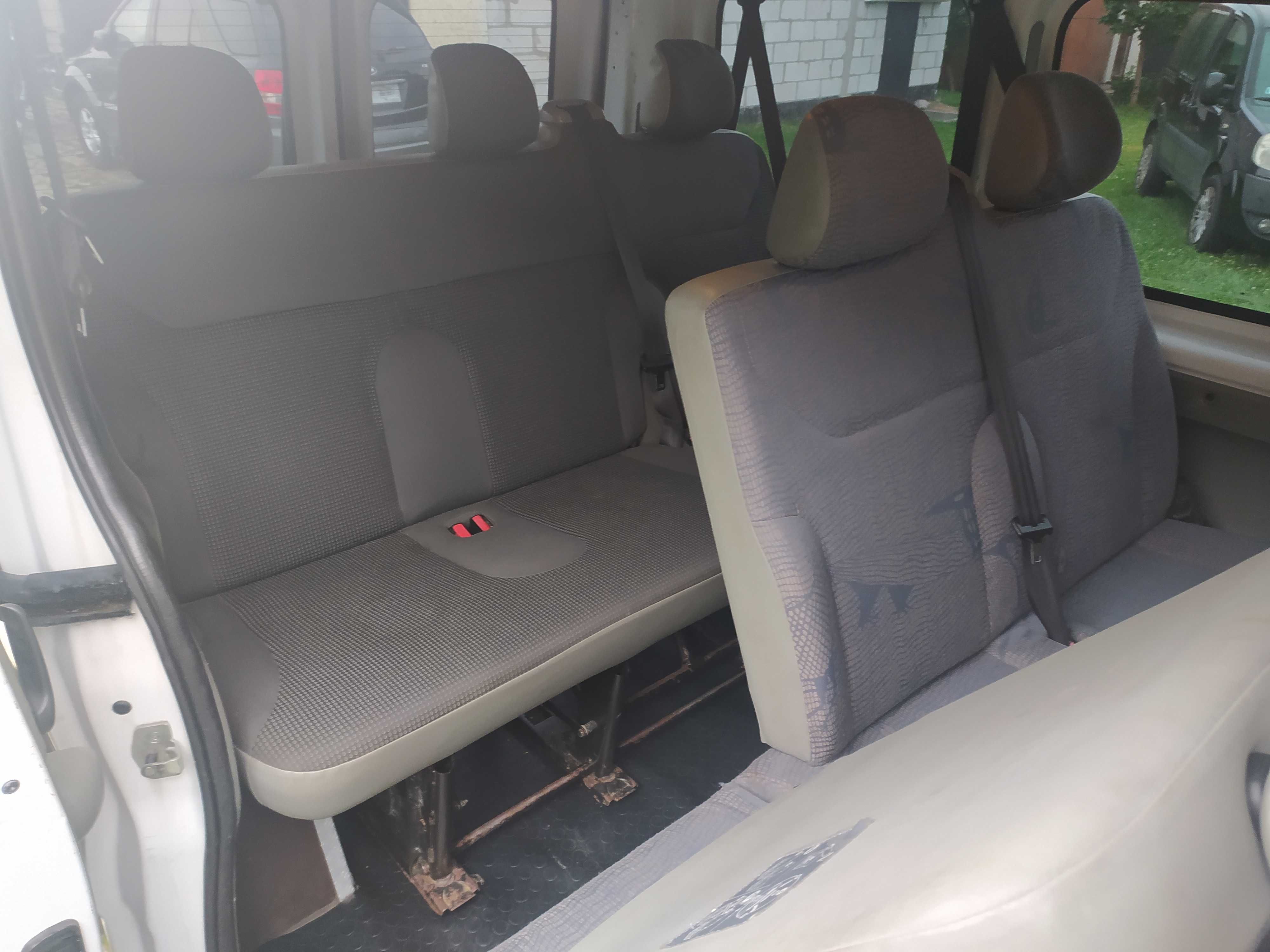 Renault Trafic 2.0 dCi 9-osobowy