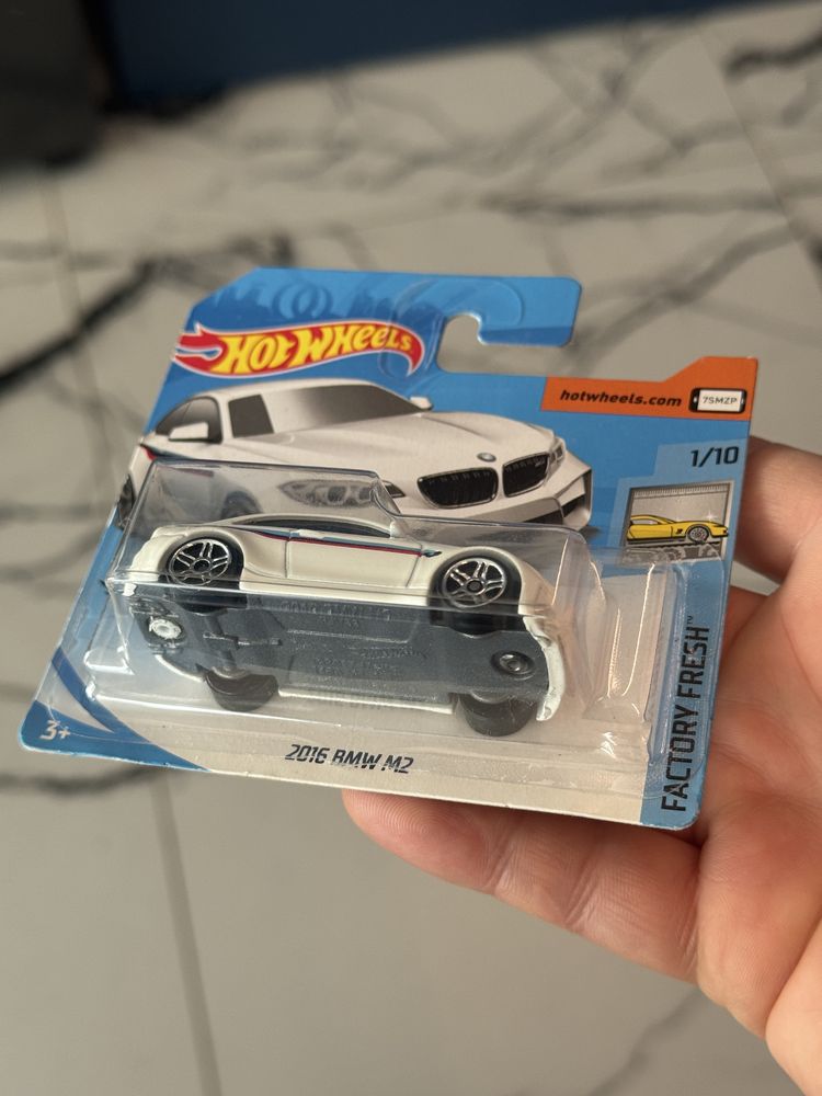 Hot Wheels 2016 BMW M2 Factory Fresh Mpower M performance