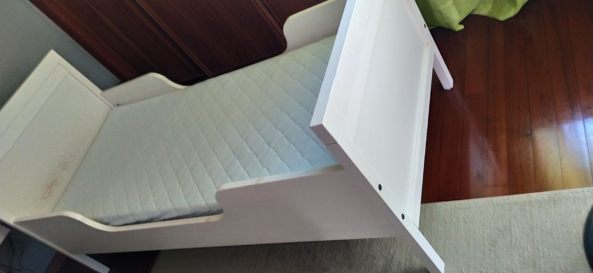 Cama de criança ikea + colchão