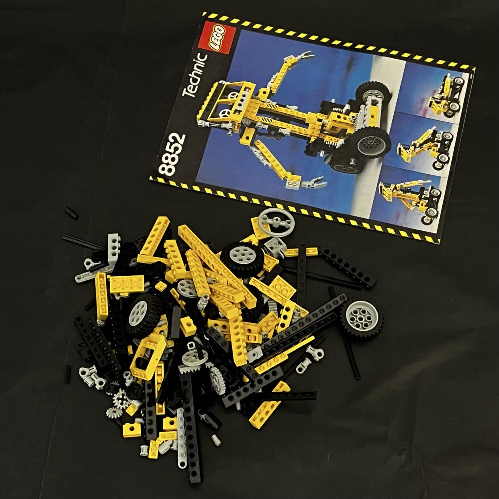 8852 LEGO Robot Technic