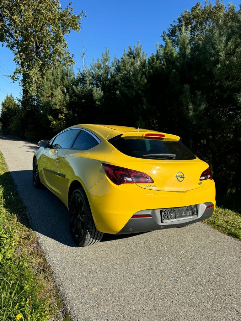 Opel Astra GTC 1.7 TDI coupe
